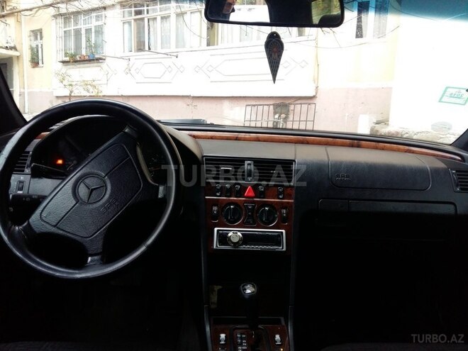 Mercedes C 220 1998, 288,675 km - 2.2 l - Sumqayıt