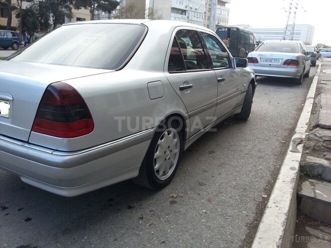 Mercedes C 240 1998, 255,000 km - 2.4 l - Bakı