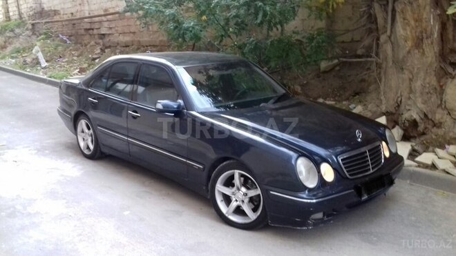 Mercedes E 320 2000, 296,000 km - 3.2 l - Bakı