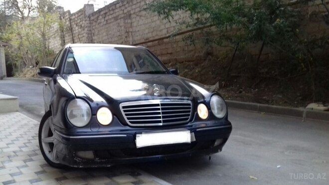 Mercedes E 320 2000, 296,000 km - 3.2 l - Bakı