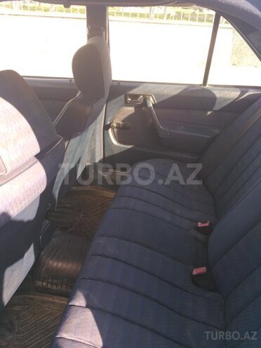 Mercedes 190 1992, 236,000 km - 2.0 l - Bakı