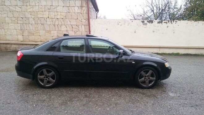 Audi A4 2003, 193,000 km - 1.8 l - Şamaxı