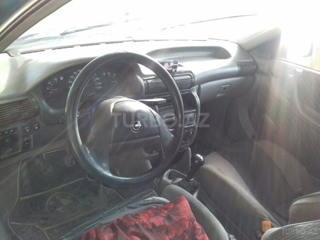 Opel Astra 1994, 350,000 km - 1.6 l - Gəncə