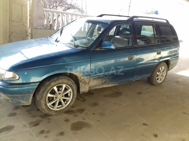 Opel Astra 1994, 350,000 km - 1.6 l - Gəncə