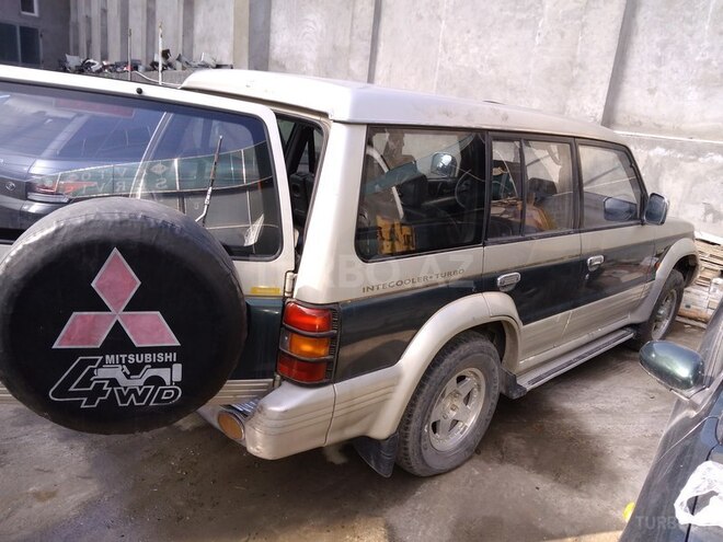Mitsubishi Pajero 1992, 306,239 km - 0.3 л - Bakı