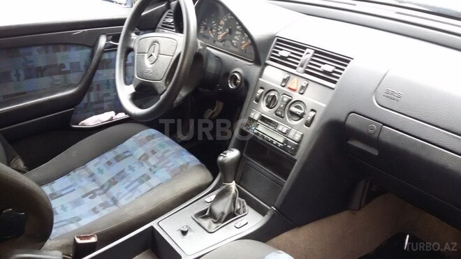 Mercedes C 180 1997, 267,560 km - 1.8 l - Bakı