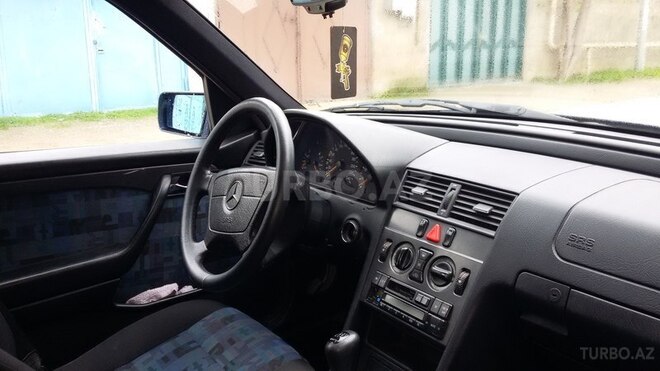 Mercedes C 180 1997, 267,560 km - 1.8 l - Bakı