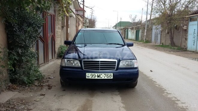 Mercedes C 180 1997, 267,560 km - 1.8 l - Bakı