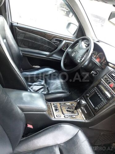 Mercedes E 280 2001, 290,000 km - 2.8 l - Bakı
