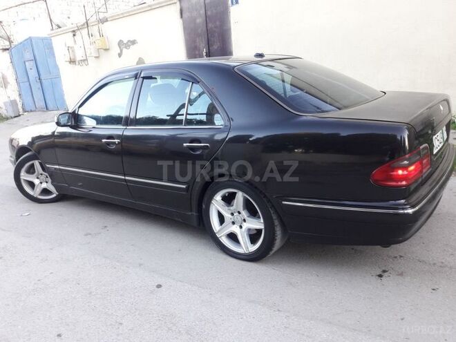 Mercedes E 280 2001, 290,000 km - 2.8 l - Bakı