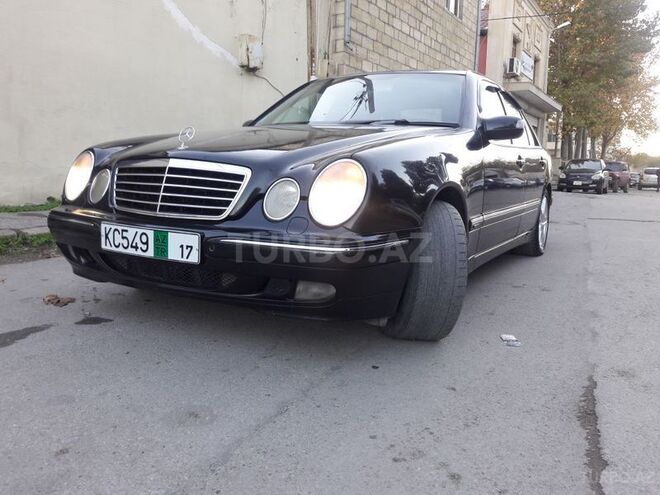 Mercedes E 280 2001, 290,000 km - 2.8 l - Bakı