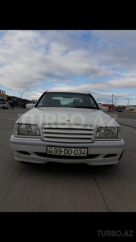 Mercedes C 220 1999, 245,000 km - 2.2 l - Bakı