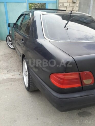Mercedes E 200 1996, 150,000 km - 2.0 l - Gəncə
