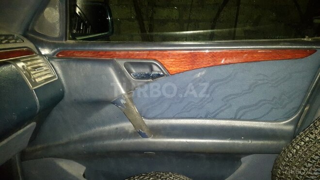 Mercedes E 200 1996, 150,000 km - 2.0 l - Gəncə