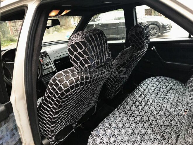 Mercedes C 180 1996, 366,730 km - 1.8 л - Bakı