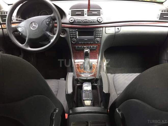 Mercedes E 220 2002, 220,000 km - 2.2 л - Bakı