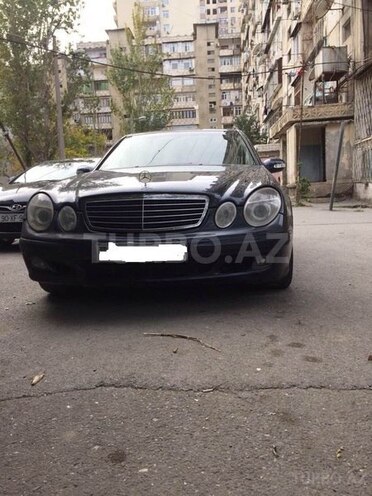 Mercedes E 220 2002, 220,000 km - 2.2 л - Bakı