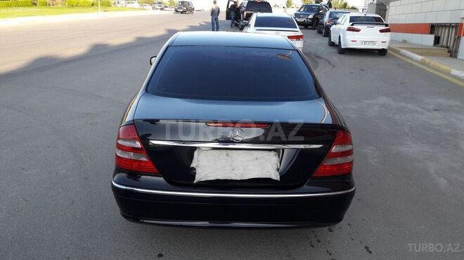 Mercedes E 240 2003, 243,000 km - 2.4 l - Bakı