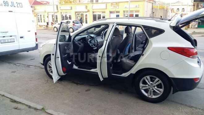 Hyundai ix35 2010, 73,500 km - 2.0 l - Bakı
