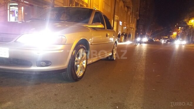 Opel Vectra 1999, 324,666 km - 1.6 l - Bakı