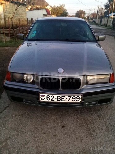 BMW 320 1992, 173,000 km - 2.0 l - Ucar