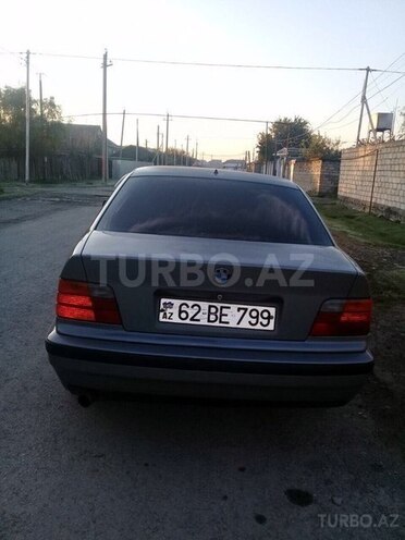 BMW 320 1992, 173,000 km - 2.0 l - Ucar