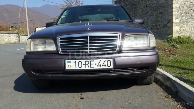 Mercedes C 220 1994, 380,000 km - 2.2 l - Qax