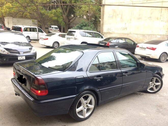 Mercedes C 180 1999, 296,500 km - 1.8 l - Bakı