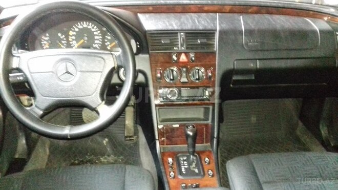 Mercedes C 180 1997, 215,365 km - 1.8 l - Gəncə