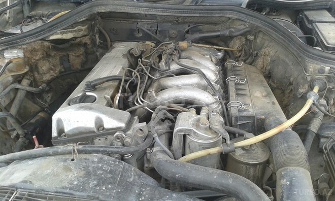 Mercedes E 250 1992, 285,000 km - 2.5 l - Biləsuvar