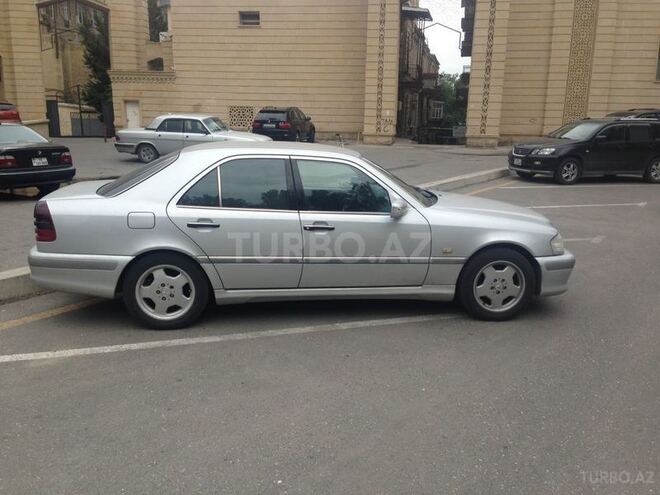 Mercedes C 220 1994, 210,000 km - 2.2 l - Bakı