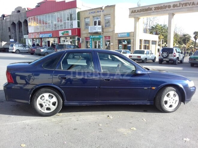 Opel Vectra 2000, 376,000 km - 1.6 л - Zaqatala