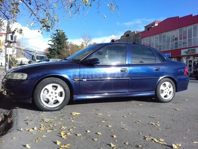 Opel Vectra 2000, 376,000 km - 1.6 л - Zaqatala