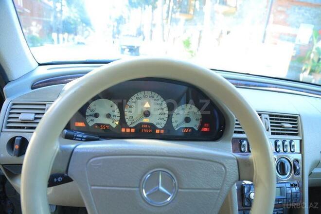 Mercedes C 230 1999, 279,359 km - 2.3 l - Zaqatala