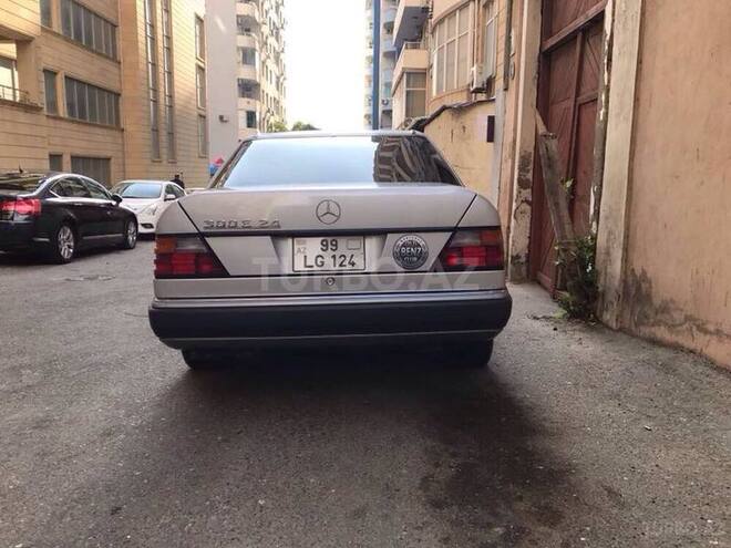Mercedes E 300 1991, 270,000 km - 3.0 l - Bakı