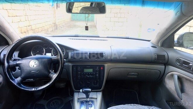 Volkswagen Passat 2003, 153,000 km - 1.8 l - Bakı