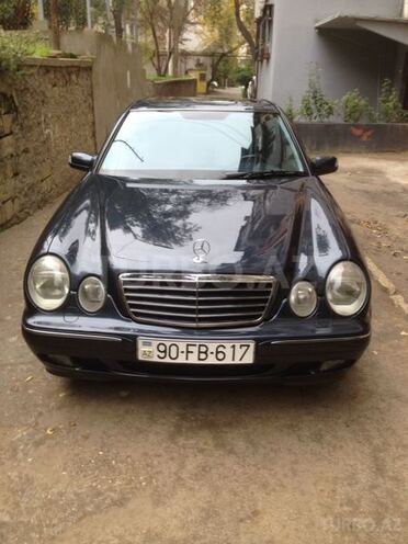 Mercedes E 280 2000, 270,000 km - 2.8 l - Bakı