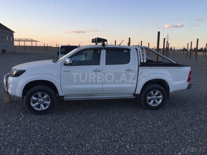 Toyota Hilux 2012, 49,300 km - 2.5 l - Gəncə