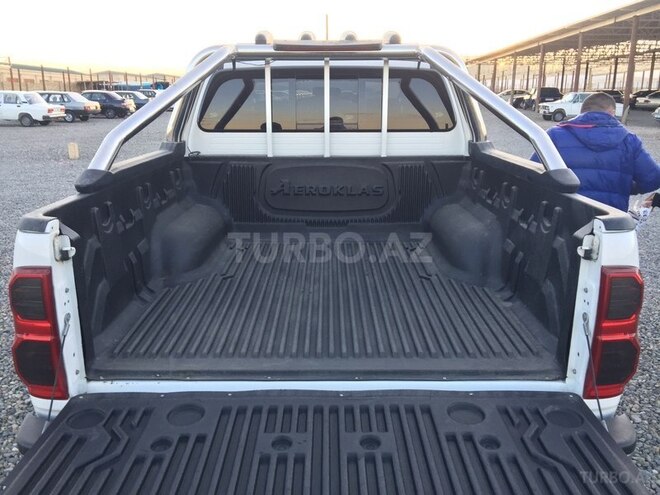 Toyota Hilux 2012, 49,300 km - 2.5 l - Gəncə
