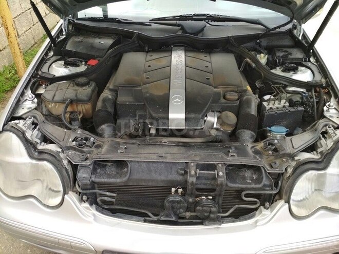 Mercedes C 240 2000, 241,567 km - 2.6 л - Bakı