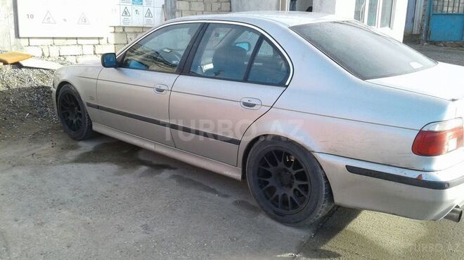 BMW 528 1996, 243,543 km - 0.3 л - Bakı