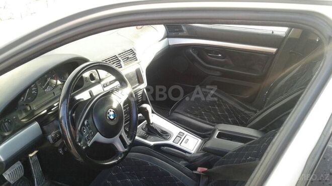 BMW 528 1996, 243,543 km - 0.3 л - Bakı