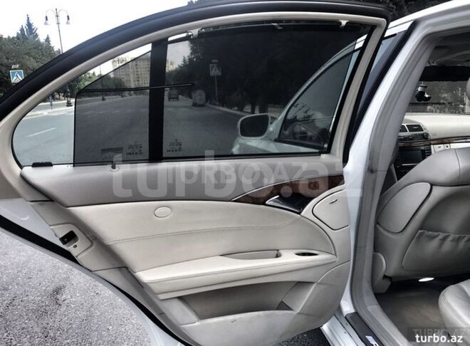 Mercedes E 320 2004, 198,000 km - 3.2 л - Saatlı