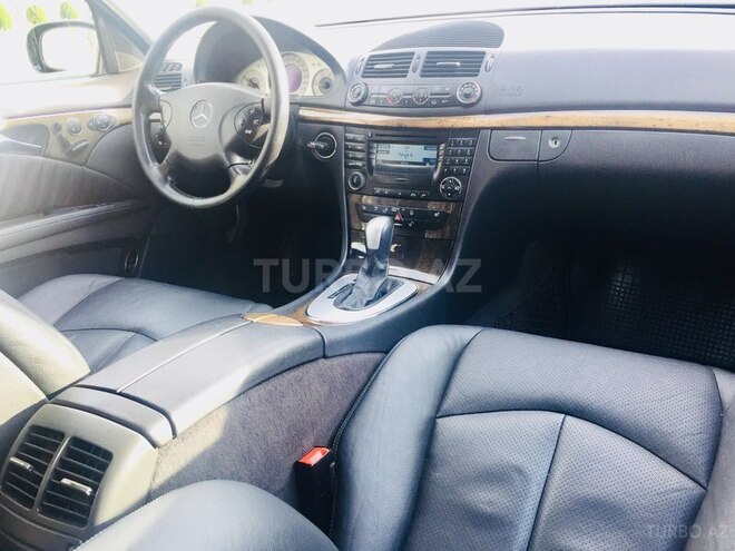 Mercedes E 220 2002, 186,000 km - 2.2 л - Bakı