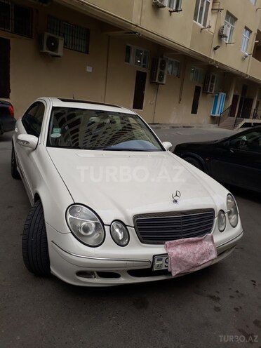 Mercedes E 220 2005, 305,000 km - 2.2 л - Bakı