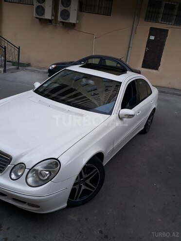Mercedes E 220 2005, 305,000 km - 2.2 л - Bakı
