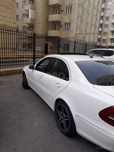 Mercedes E 220 2005, 305,000 km - 2.2 л - Bakı
