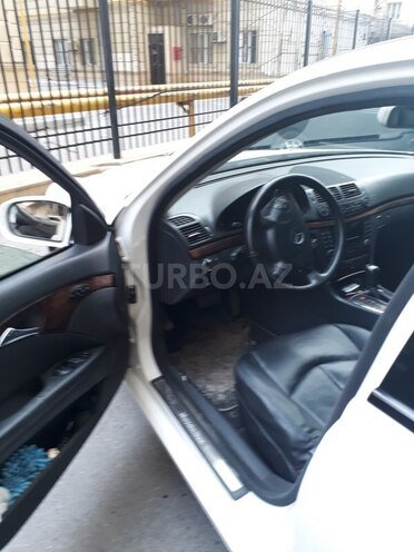 Mercedes E 220 2005, 305,000 km - 2.2 л - Bakı