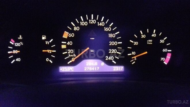 Mercedes E 240 1999, 286,100 km - 2.4 л - Şabran