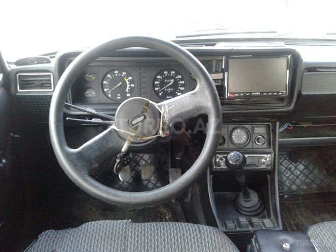 LADA (VAZ) 2107 2005, 80,000 km - 1.6 л - Qax